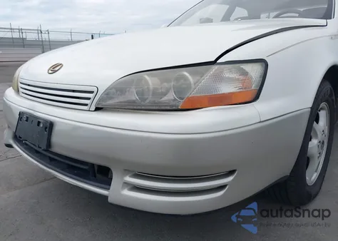 1996 Lexus Es 300 из США, поврежденный, VIN JT8BF12G1T0161130